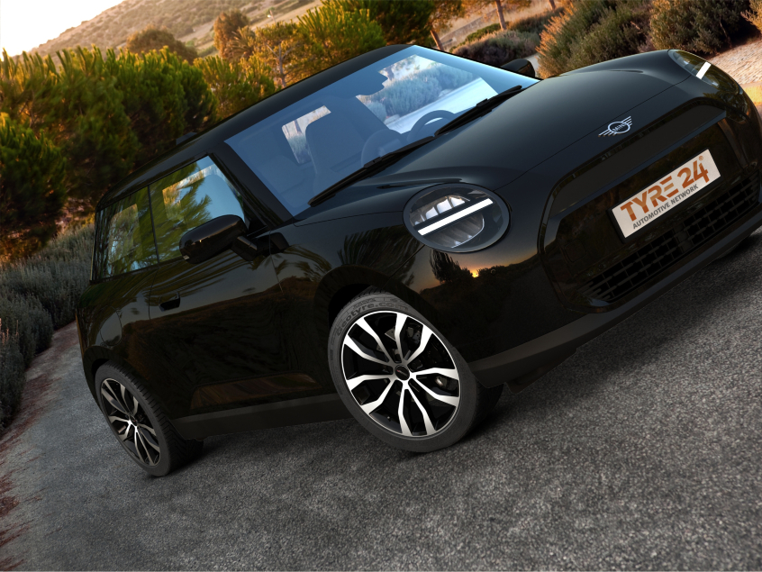 UTECA (U)|Schwarz Poliert 18