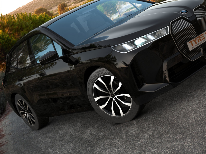 UTECA (U)|Schwarz Poliert 21