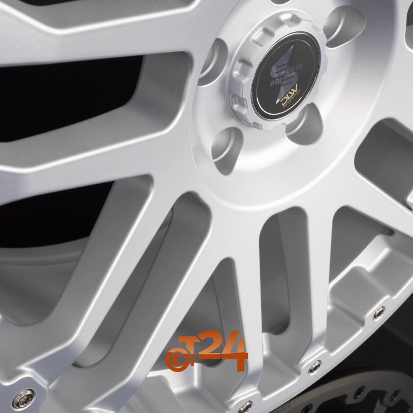 COMBAT CV|Silver Matt Lip + Cap Polish 18