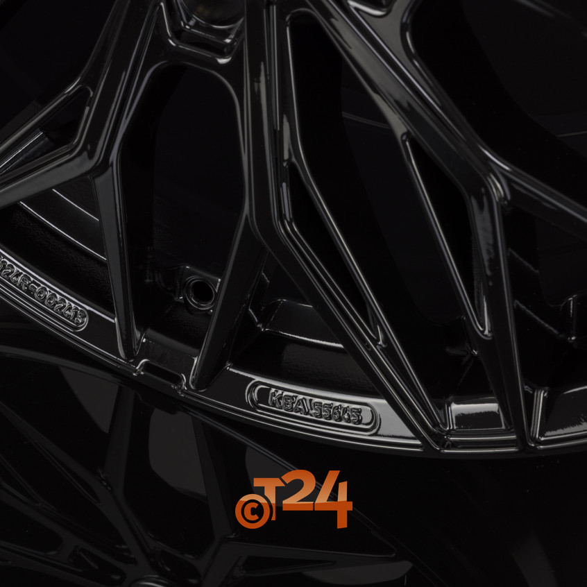 CA26 MAX|Black (B) 17