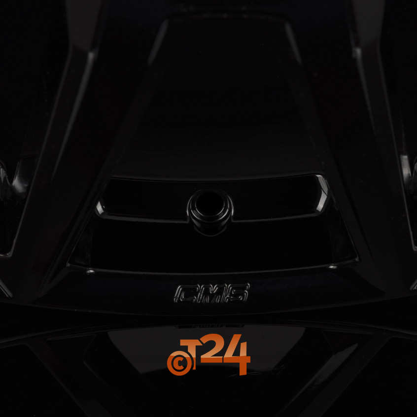 C39|CBG Schwarz Glanz 18