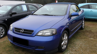 Fahrzeug mit 4-Loch Anbindung