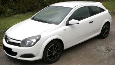 Fahrzeug mit 4-Loch Anbindung