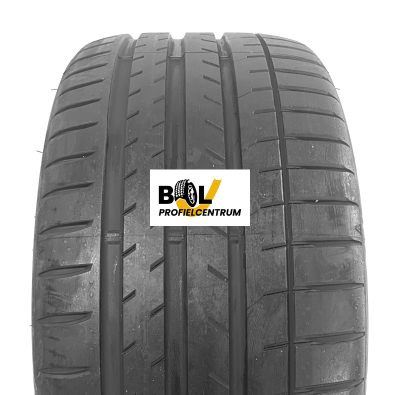 FALKEN AZENIS RS820